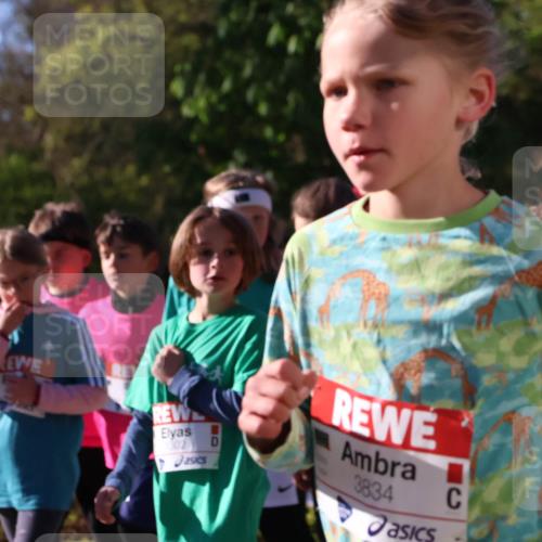 25.04.2025 - Das Zehntel Zöllner http://msf.ph/oto/7676555 26.04.2025 07:48:31 Laufen 3834, 2772 meine-sportfotos.de