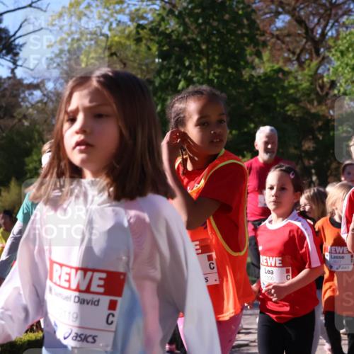 25.04.2025 - Das Zehntel Zöllner http://msf.ph/oto/7676567 26.04.2025 07:48:32 Laufen 1302, 2119, 906, 1914 meine-sportfotos.de