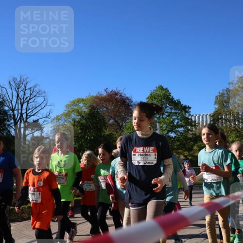 25.04.2025 - Das Zehntel Zöllner http://msf.ph/oto/7676585 26.04.2025 07:48:35 Laufen 27, 3054, 1123, 2905 meine-sportfotos.de