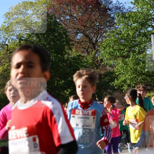 25.04.2025 - Das Zehntel Zöllner http://msf.ph/oto/7676697 26.04.2025 07:48:40 Laufen 3078 meine-sportfotos.de