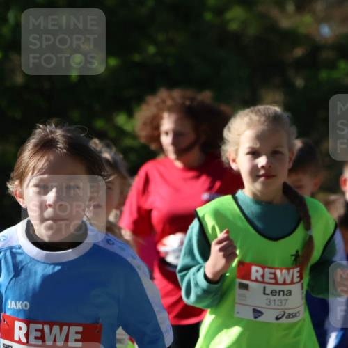 25.04.2025 - Das Zehntel Zöllner http://msf.ph/oto/7676857 26.04.2025 07:48:49 Laufen 3137 meine-sportfotos.de