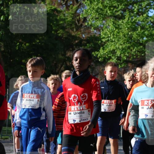 25.04.2025 - Das Zehntel Zöllner http://msf.ph/oto/7676877 26.04.2025 07:48:51 Laufen 1374, 1898, 2572, 2248 meine-sportfotos.de