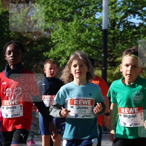 25.04.2025 - Das Zehntel Zöllner http://msf.ph/oto/7676880 26.04.2025 07:48:51 Laufen 1374, 1898, 2248, 2234, 1890 meine-sportfotos.de