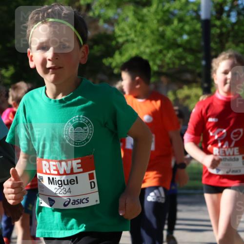 25.04.2025 - Das Zehntel Zöllner http://msf.ph/oto/7676900 26.04.2025 07:48:52 Laufen 2234, 2234 meine-sportfotos.de