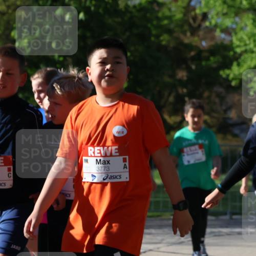 25.04.2025 - Das Zehntel Zöllner http://msf.ph/oto/7676943 26.04.2025 07:48:54 Laufen 3258, 2572, 3773, 1138 meine-sportfotos.de