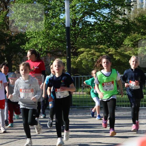 25.04.2025 - Das Zehntel Zöllner http://msf.ph/oto/7677043 26.04.2025 07:49:02 Laufen 1892, 2143, 2140, 2562, 2550, 1500, 1139 meine-sportfotos.de