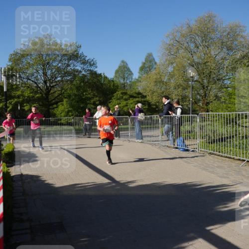25.04.2025 - Das Zehntel Zöllner http://msf.ph/oto/7677071 26.04.2025 08:41:06 Laufen  meine-sportfotos.de