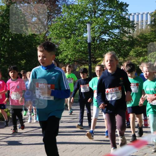 25.04.2025 - Das Zehntel Zöllner http://msf.ph/oto/7677095 26.04.2025 07:49:07 Laufen 2570, 1342 meine-sportfotos.de