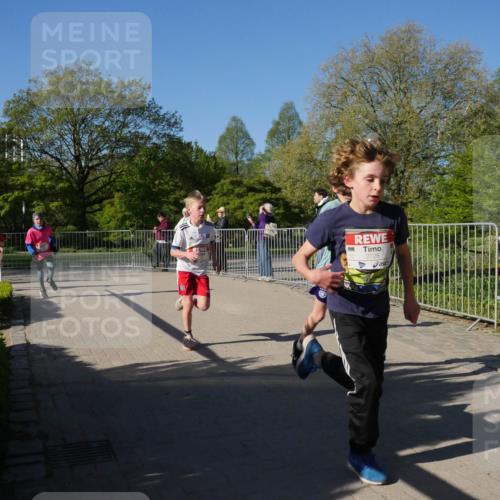 25.04.2025 - Das Zehntel Zöllner http://msf.ph/oto/7677111 26.04.2025 08:41:11 Laufen 2728 meine-sportfotos.de