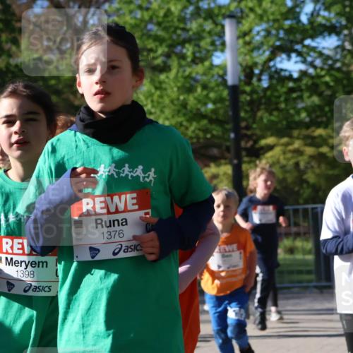 25.04.2025 - Das Zehntel Zöllner http://msf.ph/oto/7677156 26.04.2025 07:49:12 Laufen 1398, 1376, 1376, 2109 meine-sportfotos.de