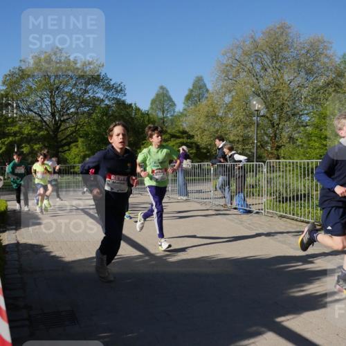 25.04.2025 - Das Zehntel Zöllner http://msf.ph/oto/7677225 26.04.2025 08:41:21 Laufen  meine-sportfotos.de
