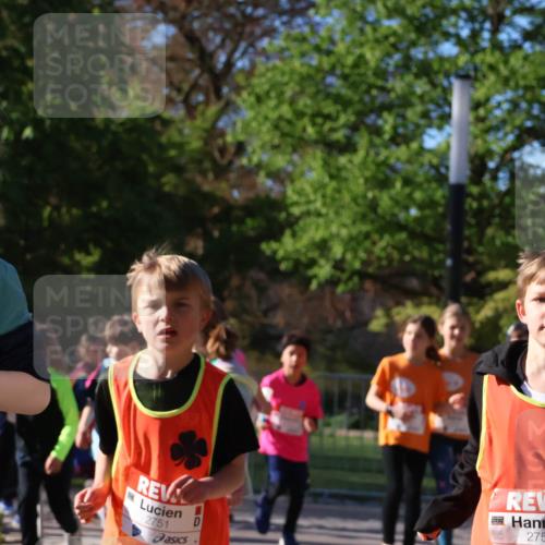 25.04.2025 - Das Zehntel Zöllner http://msf.ph/oto/7677251 26.04.2025 07:49:24 Laufen 940, 2751, 2754 meine-sportfotos.de