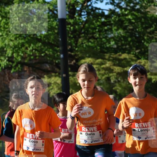 25.04.2025 - Das Zehntel Zöllner http://msf.ph/oto/7677265 26.04.2025 07:49:26 Laufen 3278, 3736, 3767, 3807 meine-sportfotos.de