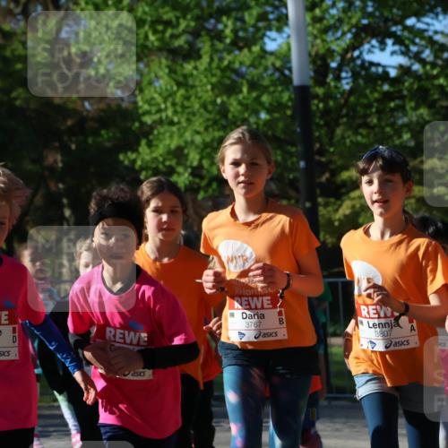 25.04.2025 - Das Zehntel Zöllner http://msf.ph/oto/7677278 26.04.2025 07:49:27 Laufen 3310, 3767, 3807, 3708 meine-sportfotos.de