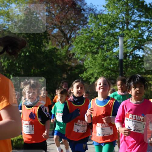 25.04.2025 - Das Zehntel Zöllner http://msf.ph/oto/7677309 26.04.2025 07:49:29 Laufen 2756, 2745, 3285 meine-sportfotos.de
