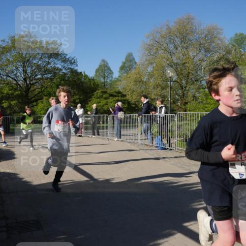 25.04.2025 - Das Zehntel Zöllner http://msf.ph/oto/7677310 26.04.2025 08:41:28 Laufen 1112 meine-sportfotos.de