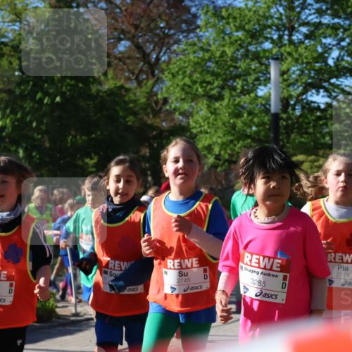 25.04.2025 - Das Zehntel Zöllner http://msf.ph/oto/7677312 26.04.2025 07:49:29 Laufen 2758, 2745, 2741, 3285 meine-sportfotos.de