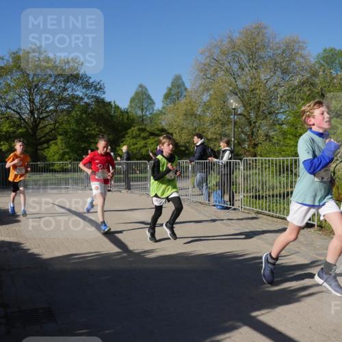 25.04.2025 - Das Zehntel Zöllner http://msf.ph/oto/7677327 26.04.2025 08:41:30 Laufen  meine-sportfotos.de