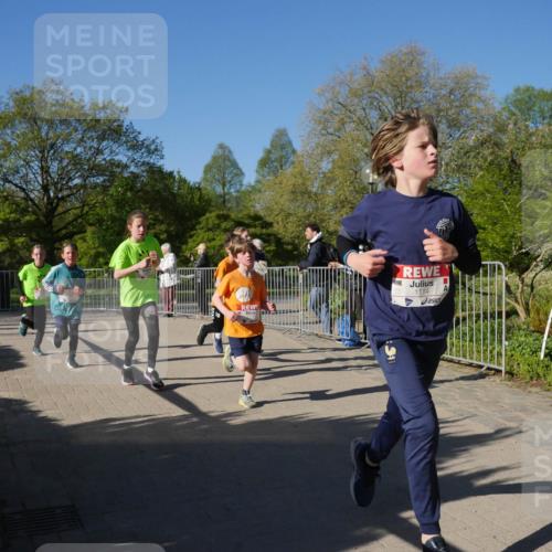 25.04.2025 - Das Zehntel Zöllner http://msf.ph/oto/7677411 26.04.2025 08:41:37 Laufen 1114 meine-sportfotos.de