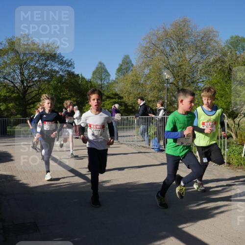 25.04.2025 - Das Zehntel Zöllner http://msf.ph/oto/7677450 26.04.2025 08:41:40 Laufen 1621 meine-sportfotos.de