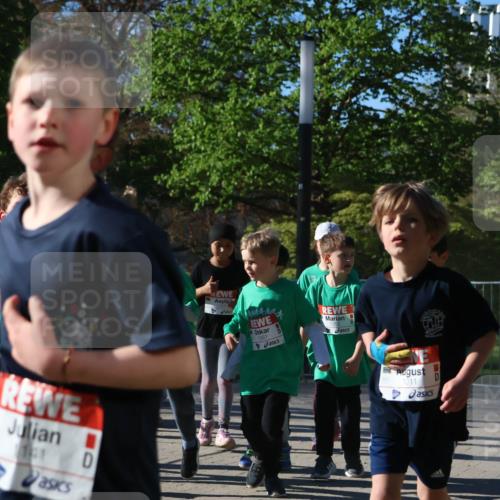 25.04.2025 - Das Zehntel Zöllner http://msf.ph/oto/7677461 26.04.2025 07:49:44 Laufen 1135, 1361, 1011 meine-sportfotos.de