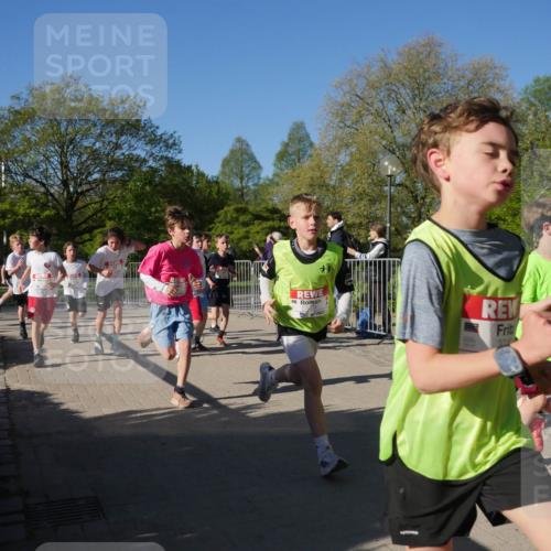 25.04.2025 - Das Zehntel Zöllner http://msf.ph/oto/7677525 26.04.2025 08:41:47 Laufen 321 meine-sportfotos.de