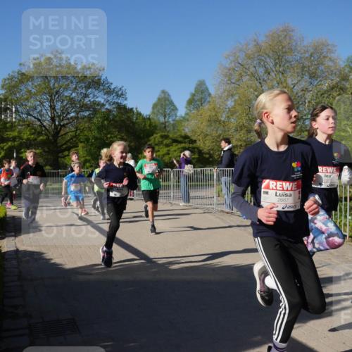 25.04.2025 - Das Zehntel Zöllner http://msf.ph/oto/7677612 26.04.2025 08:41:54 Laufen 2672, 2667 meine-sportfotos.de