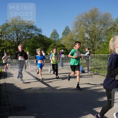 25.04.2025 - Das Zehntel Zöllner http://msf.ph/oto/7677622 26.04.2025 08:41:55 Laufen 2621 meine-sportfotos.de