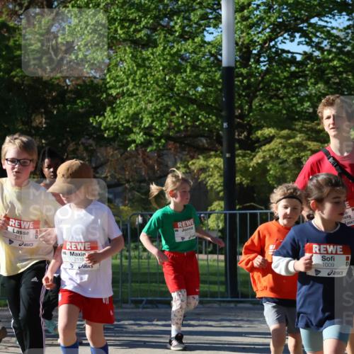 25.04.2025 - Das Zehntel Zöllner http://msf.ph/oto/7677623 26.04.2025 07:49:55 Laufen 2702, 2111, 21153, 1009 meine-sportfotos.de