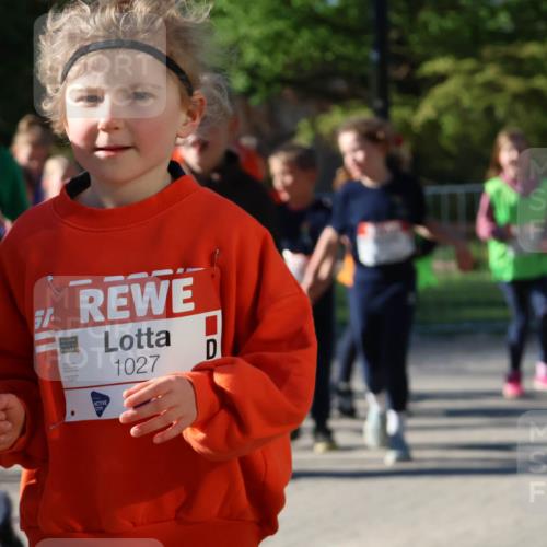 25.04.2025 - Das Zehntel Zöllner http://msf.ph/oto/7677662 26.04.2025 07:49:58 Laufen 95, 1027, 1027 meine-sportfotos.de