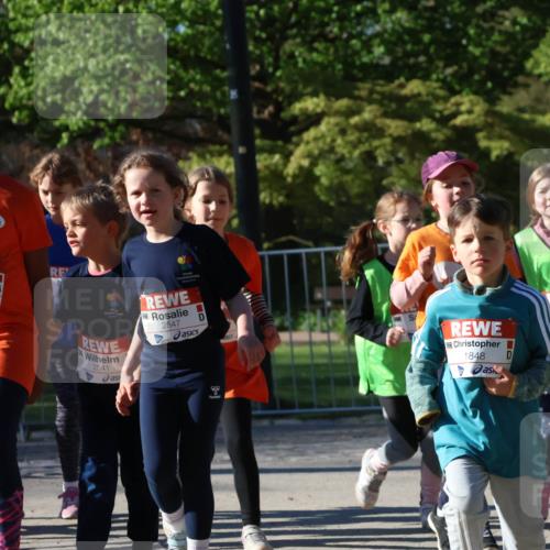 25.04.2025 - Das Zehntel Zöllner http://msf.ph/oto/7677674 26.04.2025 07:49:59 Laufen 2, 3778, 2541, 2547, 96, 1848 meine-sportfotos.de