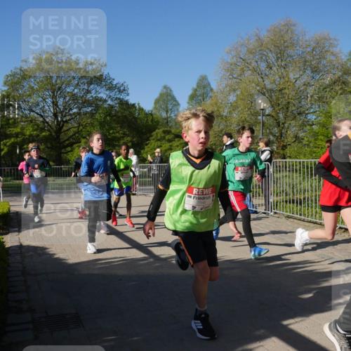 25.04.2025 - Das Zehntel Zöllner http://msf.ph/oto/7677681 26.04.2025 08:42:00 Laufen 1546 meine-sportfotos.de