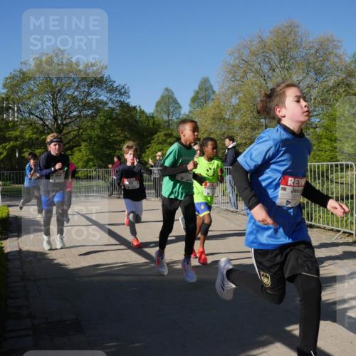 25.04.2025 - Das Zehntel Zöllner http://msf.ph/oto/7677697 26.04.2025 08:42:01 Laufen 444, 201 meine-sportfotos.de