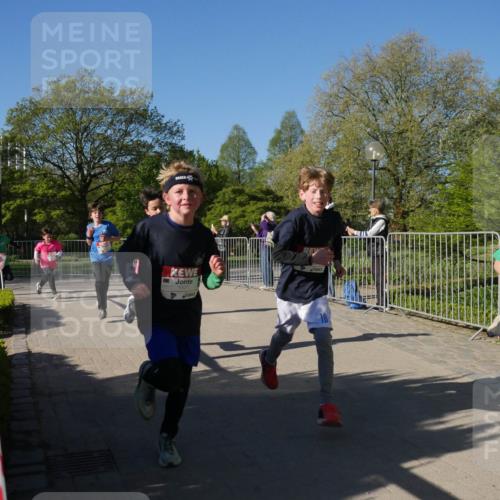 25.04.2025 - Das Zehntel Zöllner http://msf.ph/oto/7677711 26.04.2025 08:42:02 Laufen 1171, 10 meine-sportfotos.de