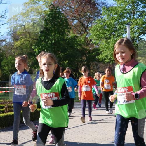 25.04.2025 - Das Zehntel Zöllner http://msf.ph/oto/7677726 26.04.2025 07:50:03 Laufen 1394, 1395, 1509 meine-sportfotos.de
