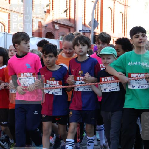 25.04.2025 - Das Zehntel Luisa Fischer http://msf.ph/oto/7678190 26.04.2025 08:32:59 Ziel  meine-sportfotos.de