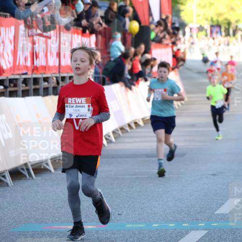 25.04.2025 - Das Zehntel Luisa Fischer http://msf.ph/oto/7678402 26.04.2025 08:49:07 Ziel 1926, 2990, 3823 meine-sportfotos.de