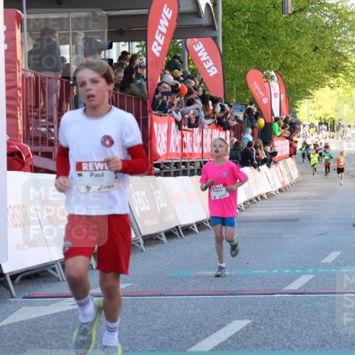 25.04.2025 - Das Zehntel Luisa Fischer http://msf.ph/oto/7678462 26.04.2025 08:49:28 Ziel 1754, 1929, 3506 meine-sportfotos.de