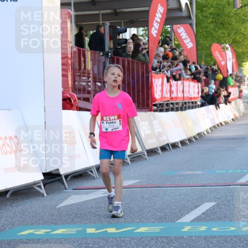 25.04.2025 - Das Zehntel Luisa Fischer http://msf.ph/oto/7678482 26.04.2025 08:49:31 Ziel 1754, 1929, 3506 meine-sportfotos.de