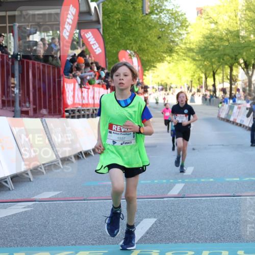 25.04.2025 - Das Zehntel Luisa Fischer http://msf.ph/oto/7678570 26.04.2025 08:50:07 Ziel 1116, 1537 meine-sportfotos.de