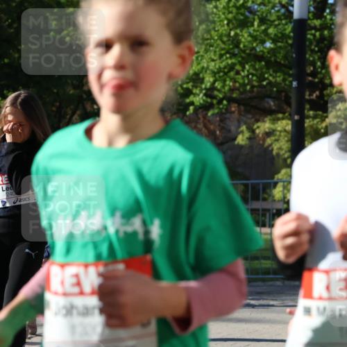 25.04.2025 - Das Zehntel Zöllner http://msf.ph/oto/7679452 26.04.2025 07:50:07 Laufen 240, 163 meine-sportfotos.de