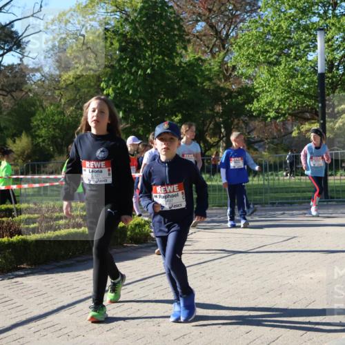 25.04.2025 - Das Zehntel Zöllner http://msf.ph/oto/7679486 26.04.2025 07:50:09 Laufen 2400, 1497 meine-sportfotos.de