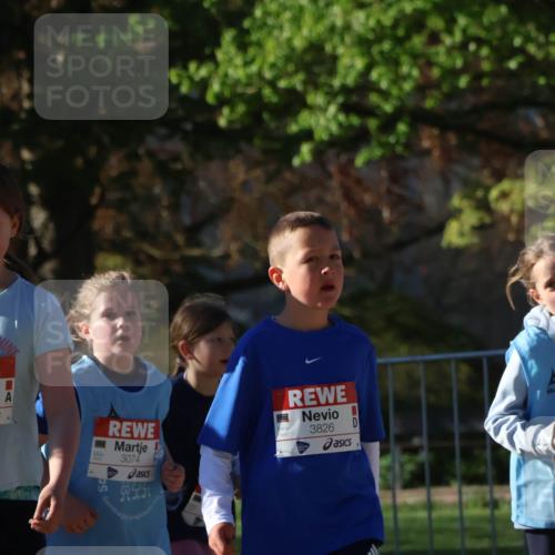 25.04.2025 - Das Zehntel Zöllner http://msf.ph/oto/7679494 26.04.2025 07:50:10 Laufen 2633, 3074, 44, 3826, 10, 3077 meine-sportfotos.de