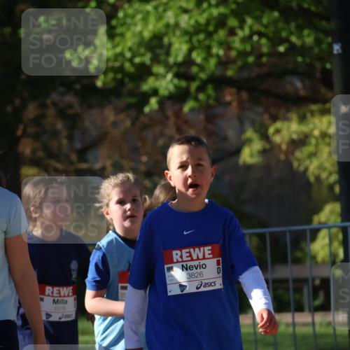 25.04.2025 - Das Zehntel Zöllner http://msf.ph/oto/7679499 26.04.2025 07:50:10 Laufen 2633, 1016, 3826, 3077 meine-sportfotos.de
