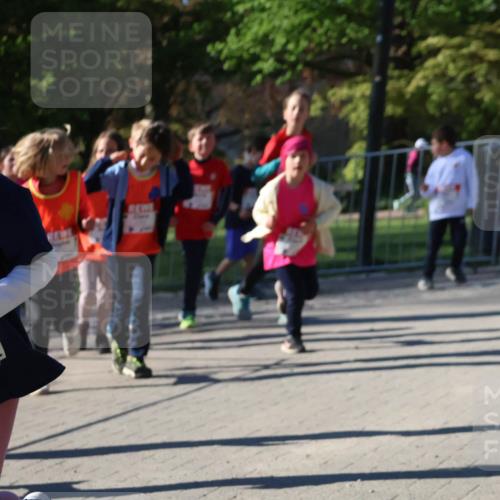 25.04.2025 - Das Zehntel Zöllner http://msf.ph/oto/7679567 26.04.2025 07:50:16 Laufen 1022 meine-sportfotos.de