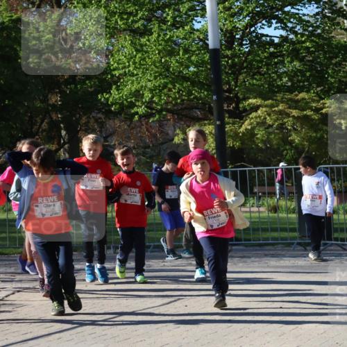 25.04.2025 - Das Zehntel Zöllner http://msf.ph/oto/7679576 26.04.2025 07:50:16 Laufen 2759 meine-sportfotos.de