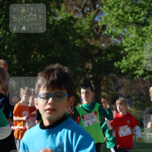 25.04.2025 - Das Zehntel Zöllner http://msf.ph/oto/7679702 26.04.2025 07:50:24 Laufen  meine-sportfotos.de