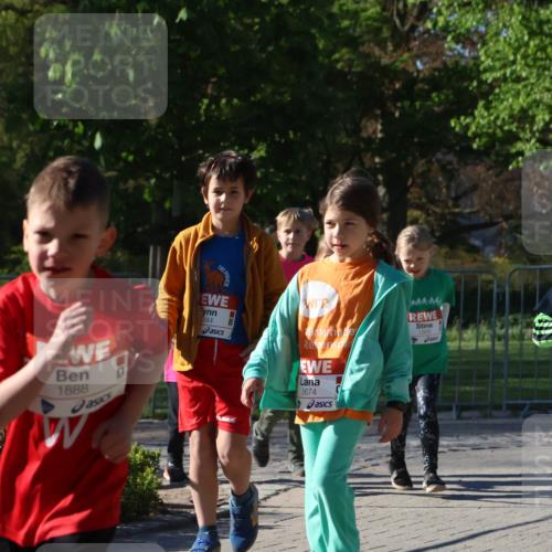 25.04.2025 - Das Zehntel Zöllner http://msf.ph/oto/7679816 26.04.2025 07:50:33 Laufen 1888, 344, 3674, 4444, 1300, 1001 meine-sportfotos.de