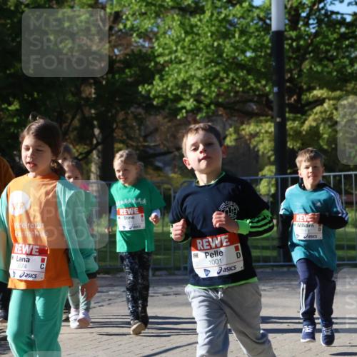 25.04.2025 - Das Zehntel Zöllner http://msf.ph/oto/7679823 26.04.2025 07:50:33 Laufen 344, 3674, 1001, 1849 meine-sportfotos.de