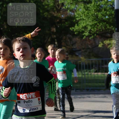 25.04.2025 - Das Zehntel Zöllner http://msf.ph/oto/7679837 26.04.2025 07:50:34 Laufen 367, 1001 meine-sportfotos.de